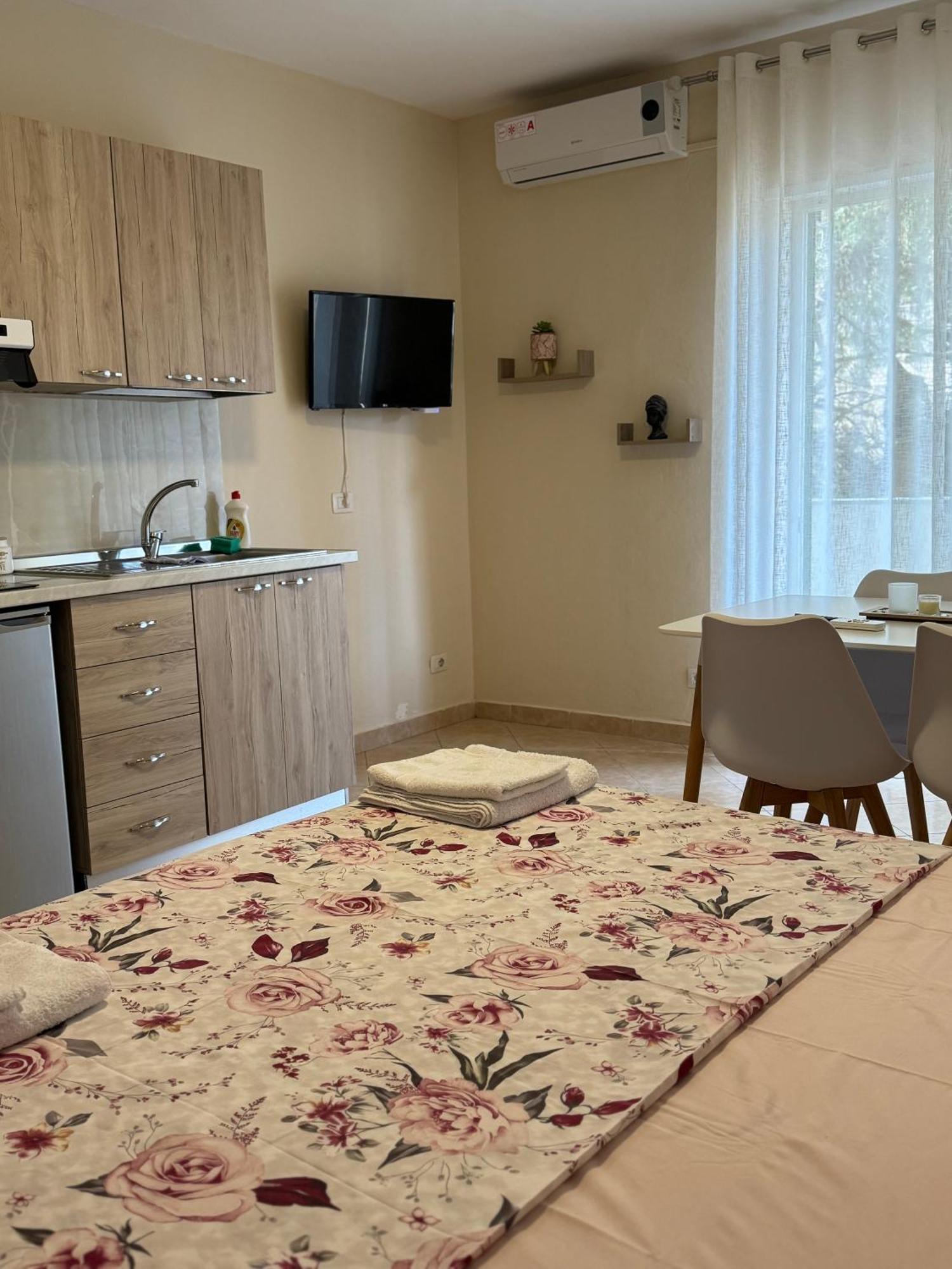 Sea & Gardenview Apartments Durrës Buitenkant foto
